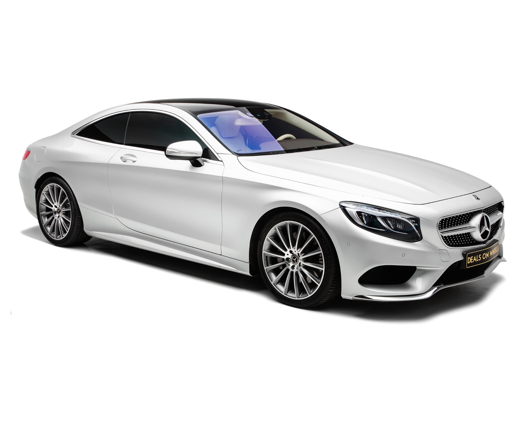 https://api.carpoint.ae/vehicle_modle/1638946744.jfif